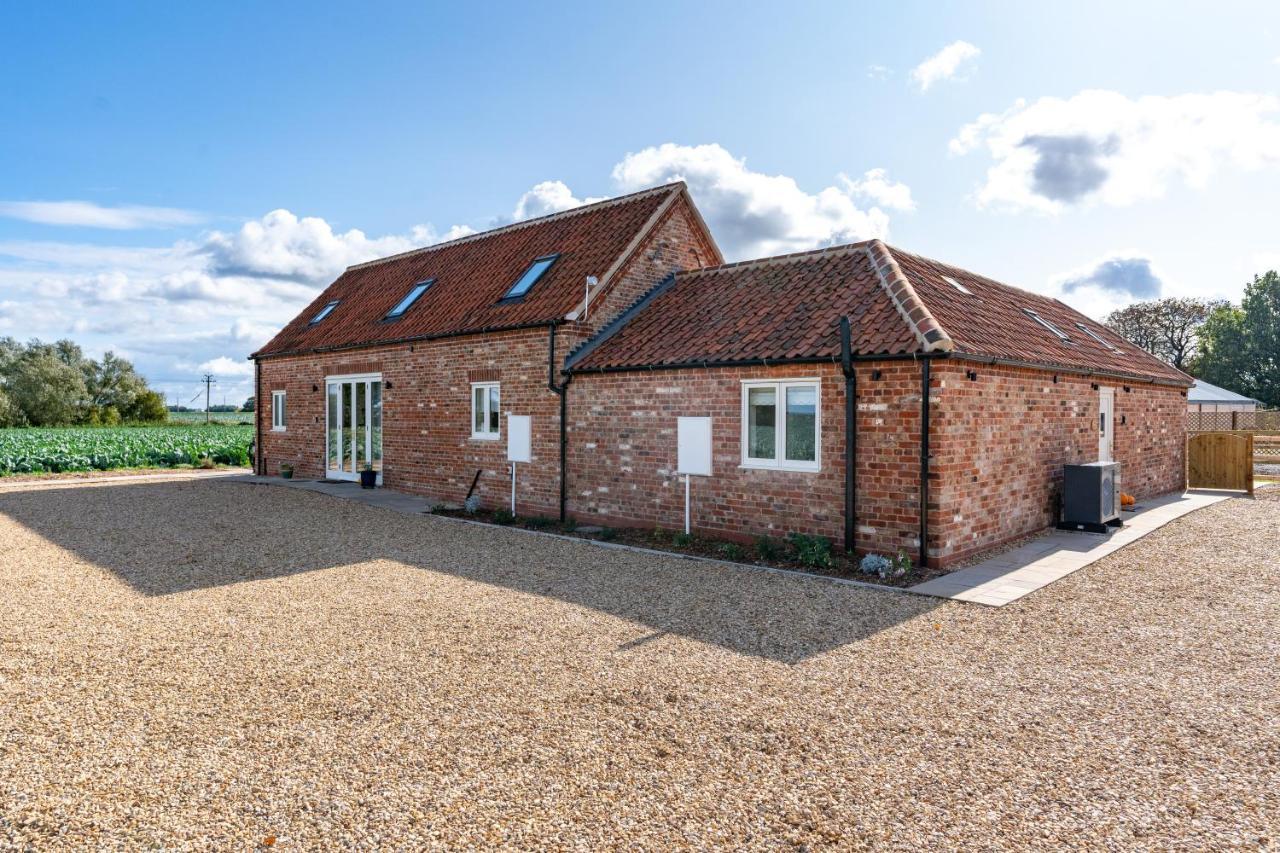 The Roost And The Nook Rural Barn Stays Quadring Exterior photo