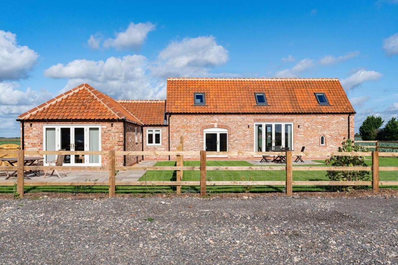 The Roost And The Nook Rural Barn Stays Quadring Exterior photo